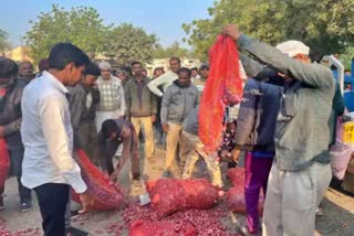 Farmers protest