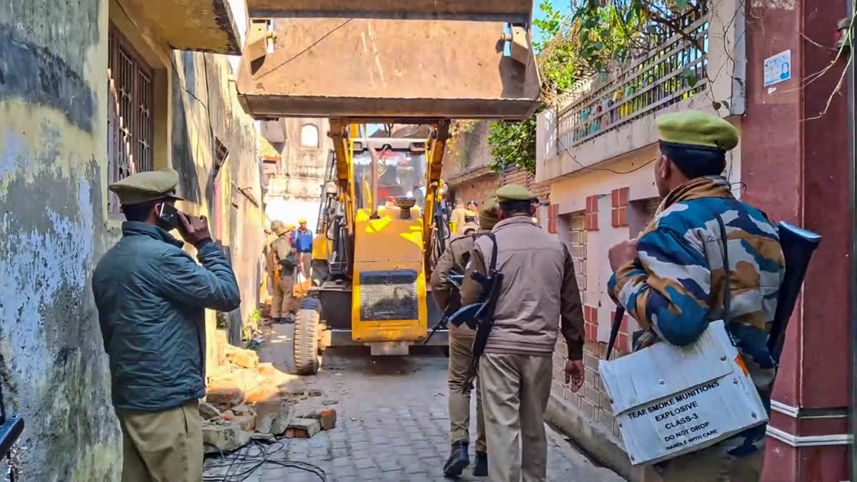 UP: Police Deployed Outside Reopened Temple In Sambhal