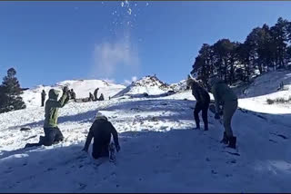 SNOWFALL IN AULI