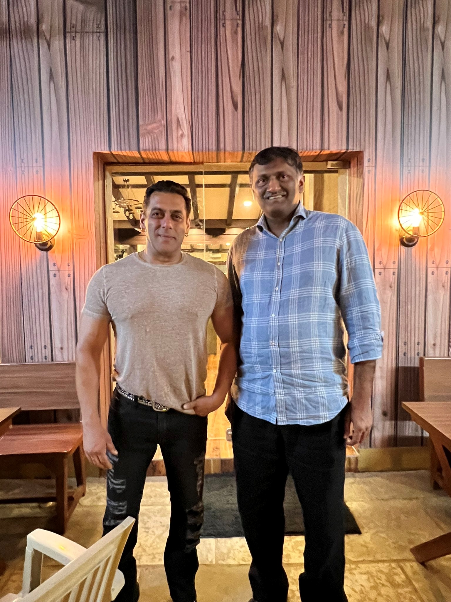 Salman khan Harishankar meets