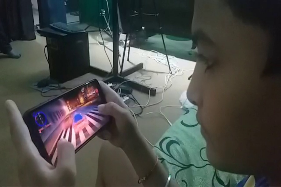 mobile game craze increased