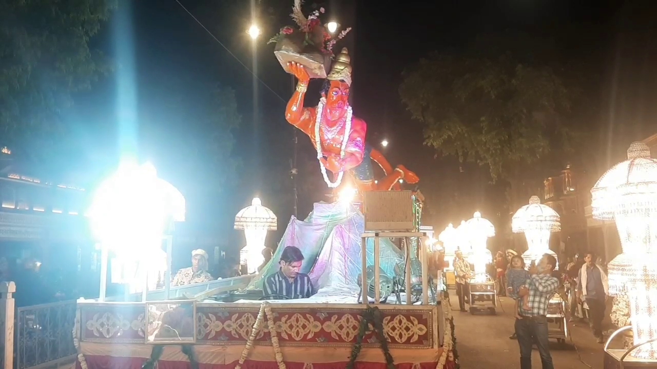 Procession taken out in Jaipur on Hanuman Jayanti