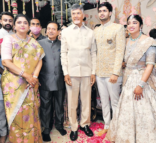 RAMOJI RAO GRAND DAUGHTER BRIHATHI AND VENKAT AKSHAY WEDDING