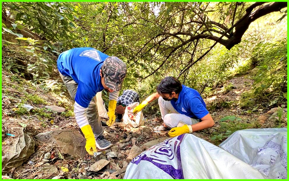 Cleanliness Campaign Of Healing Himalaya