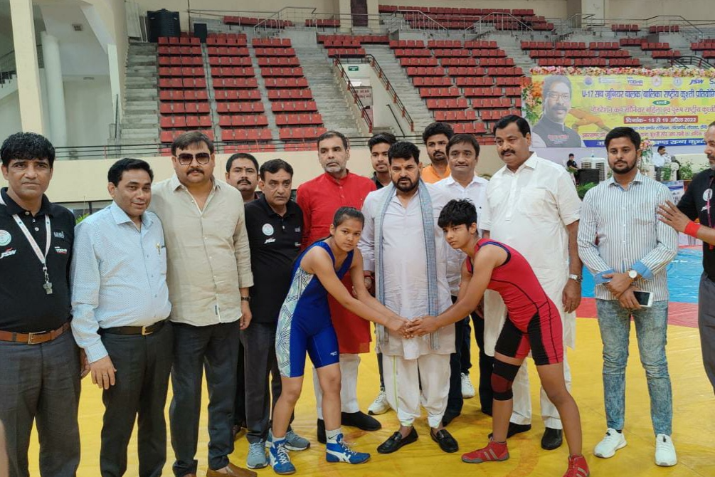 under 17 boys and girls wrestling competition in Ranchi