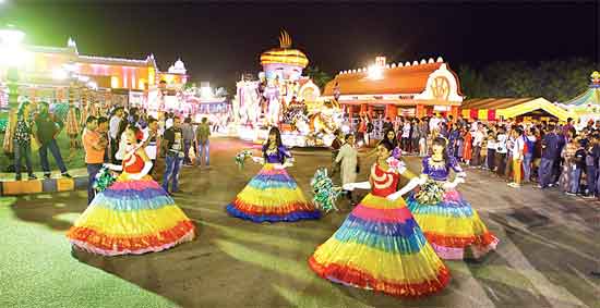 holiday carnival in ramoji film city