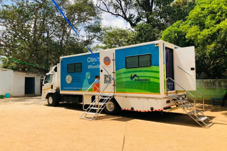 Medical service through Clinic on Wheels