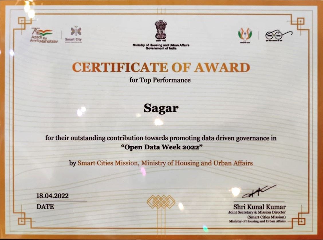 Sagar gets top performer award