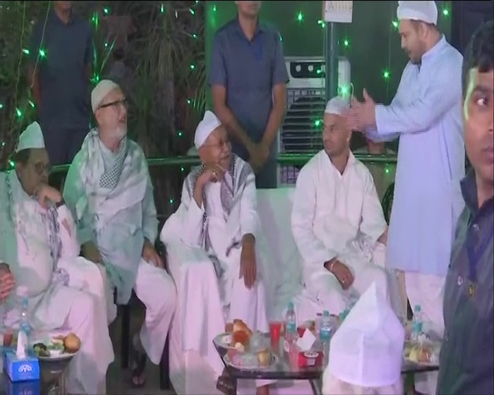 Nitish Participation In RJD Iftar