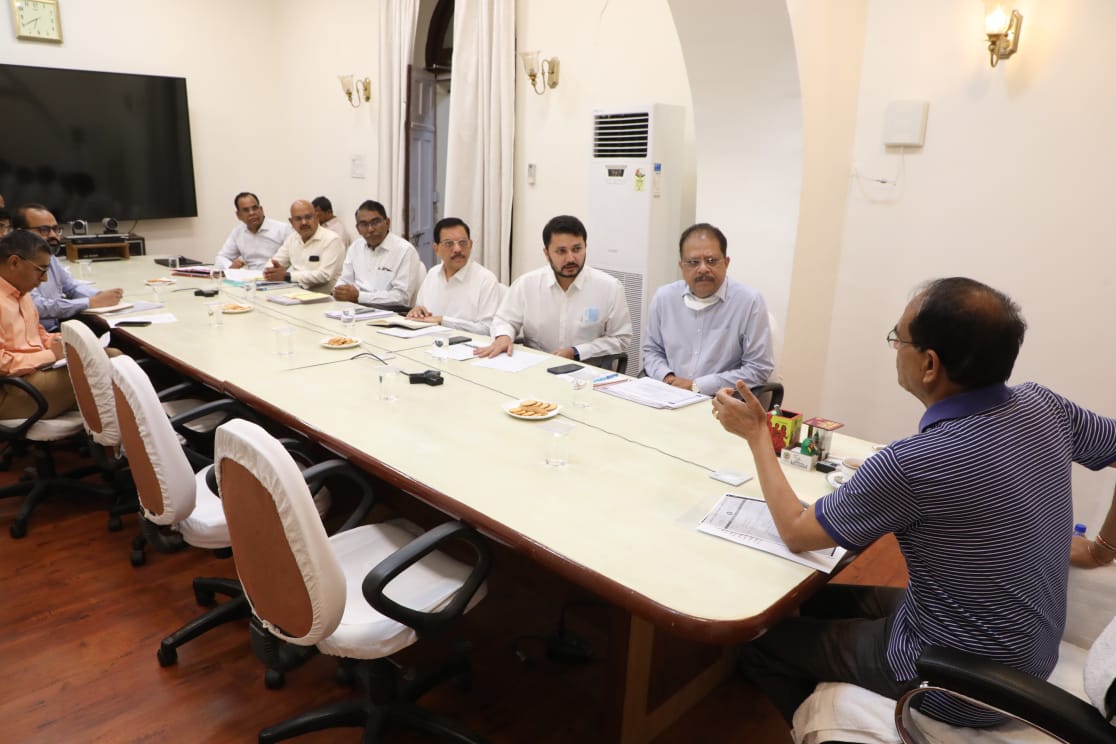 CM Shivraj meeting with PHE department