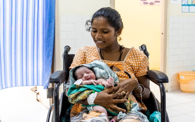 Maternity Worker Training - Telangana is a Pioneer in India!  Telangana is a Pioneer in India  Maternity Worker Training  பேறுகாலப் பயிற்சித் திட்டம்  பேறுகாலப் பணியாளர் பயிற்சி  தாய்-சேய் நலத்திட்டம்