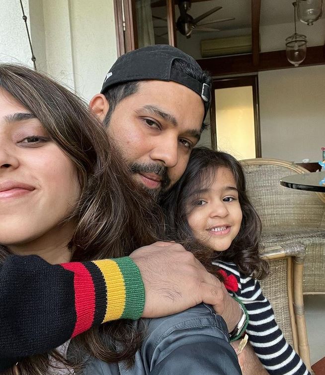 Rohit Sharma 35th birthday today  Happy Birthday  Rohit Sharma Birthday  IPL 2022  Rohit Sharma Wife Ritika Sajdeh  Rohit Sharma Daughter Samaira  Happy Birthday Rohit Sharma  भारतीय टीम के कप्तान रोहित शर्मा  रोहित शर्मा 35 साल  रोहित शर्मा का 35वां जन्मदिन  रोहित शर्मा की पत्नी रितिका सजदेह