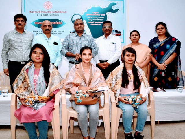 The children of employees who have studied MBBS, M.Tech were felicitated.