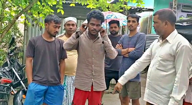 Fraud sadhu baba caught at Mukalmua