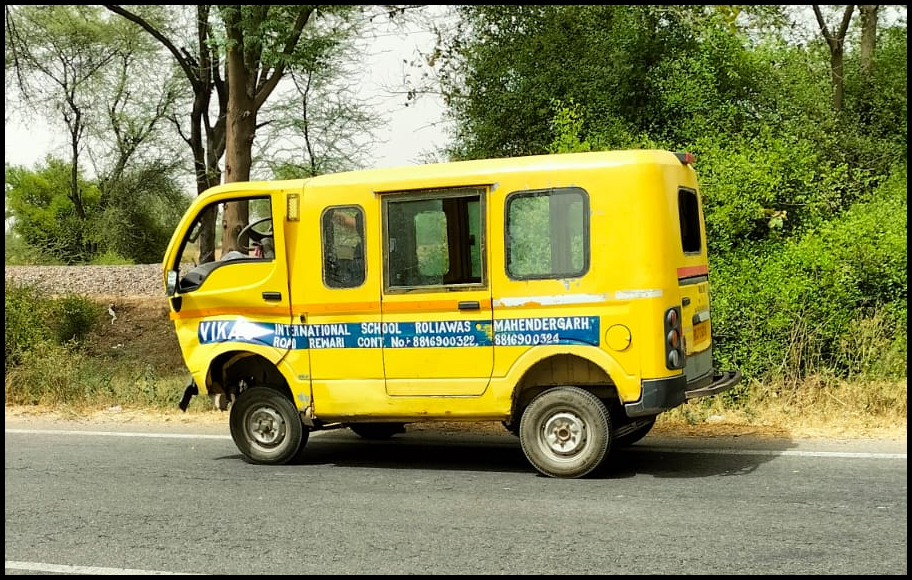 ROAD ACCIDENT IN MAHENDRAGARH REWARI