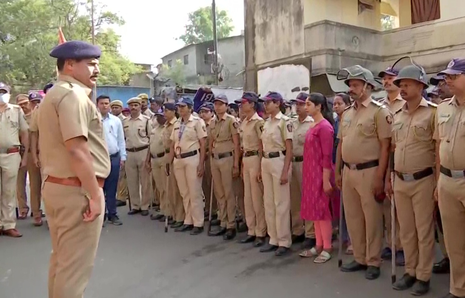 Loudspeaker row MNS workers play Hanuman Chalisa near mosque in Mumbai