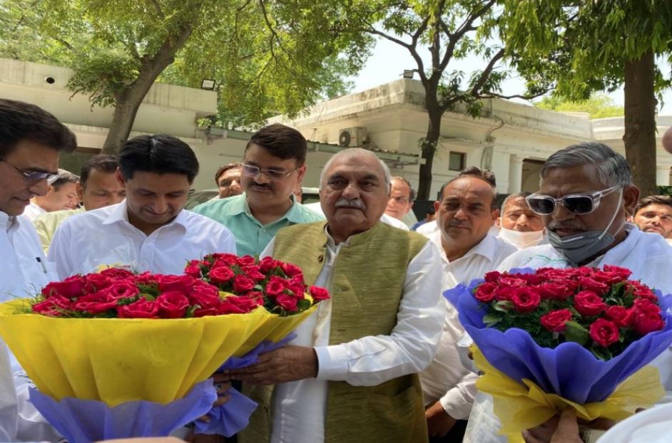 randeep Surjewala and bhupinder singh hooda figh