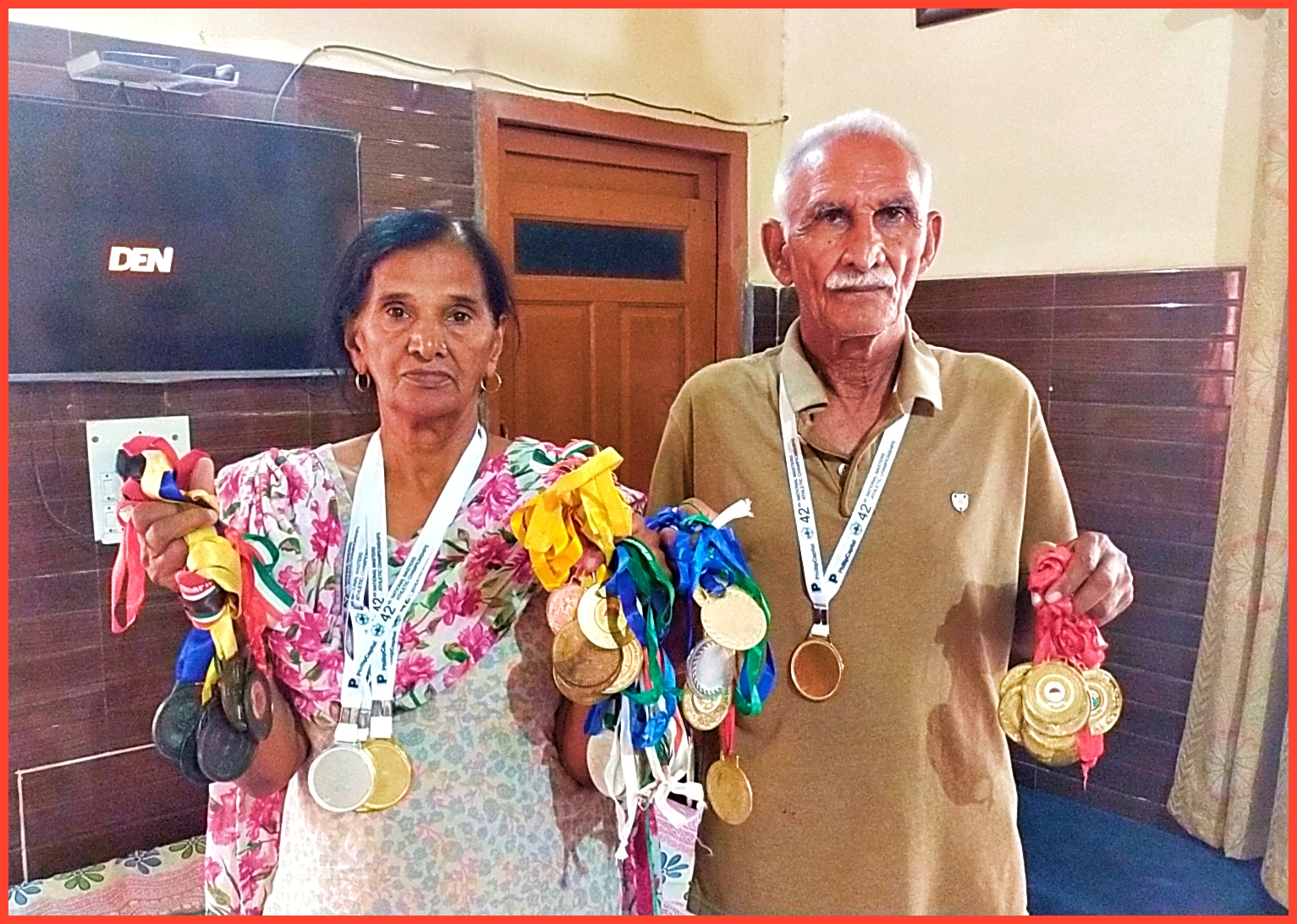 Charkhi Dadri Elderly couple won medal