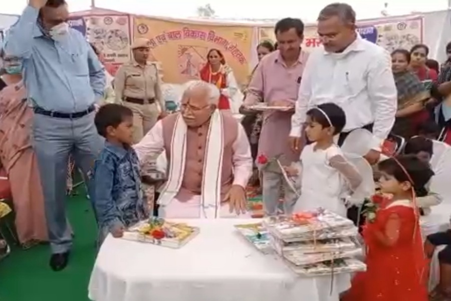 free tablets distributed in Haryana