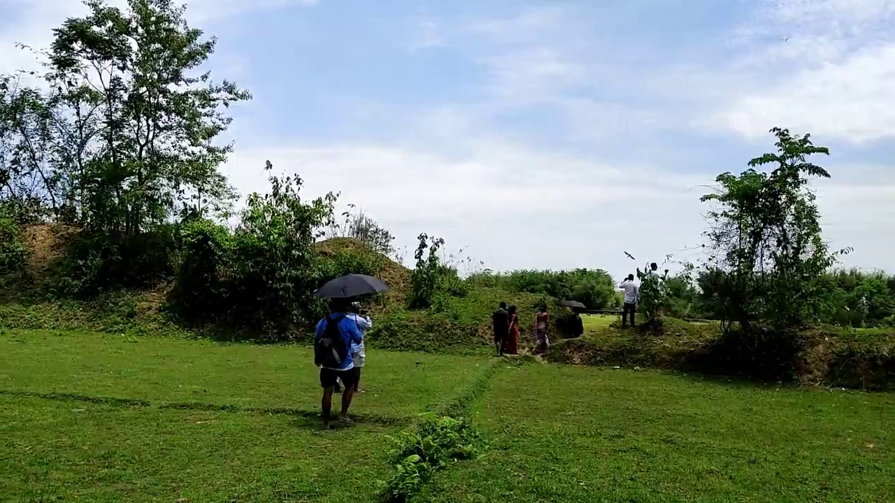 Historical Rajakhana pond