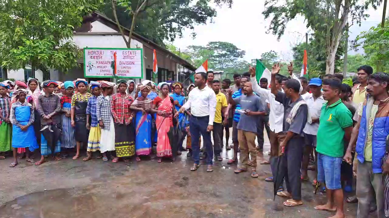 Tea workers protest at Rangapara