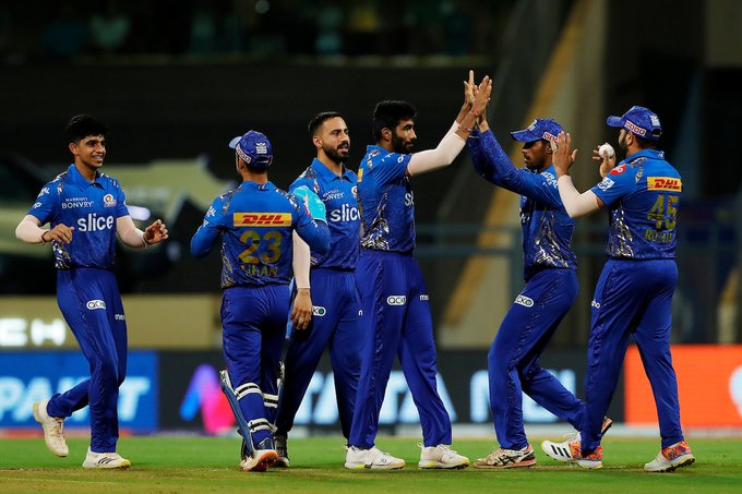 Mumbai Indians beat Chennai Super kings