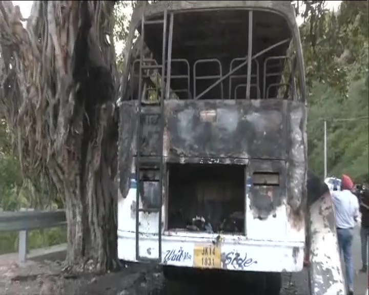 Jammu kashmir bus fire