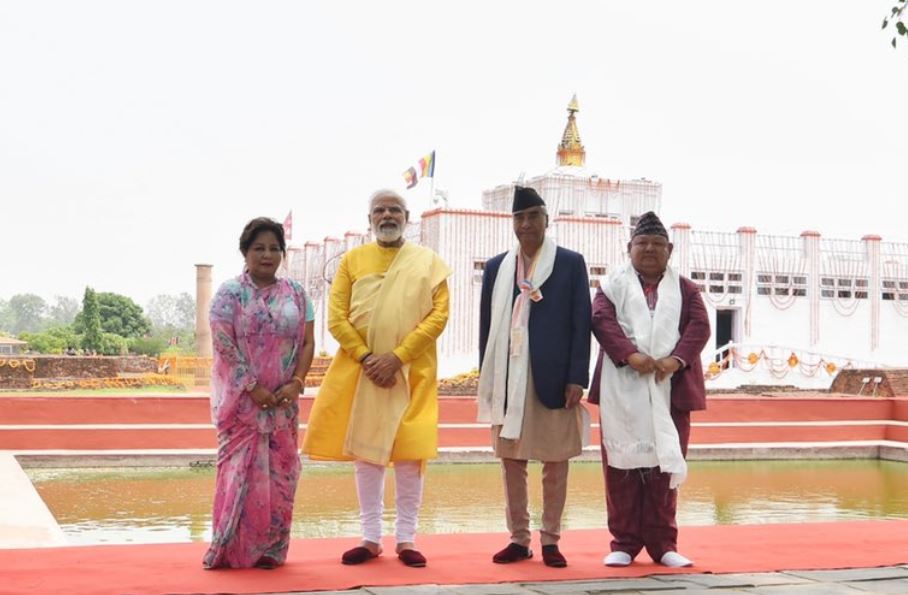 प्रधानमंत्री नरेंद्र मोदी, नेपाल प्रधानमंत्री शेर बहादुर देउबा व अन्य.