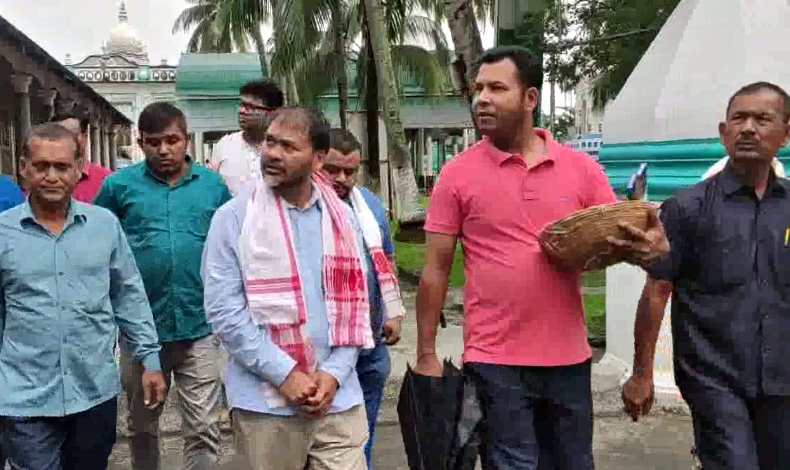 MLA Akhil Gogoi visited at Barpeta Satra