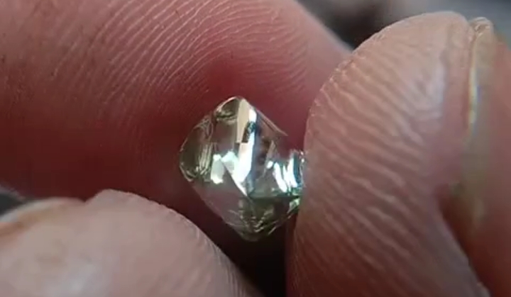 woman find diamond