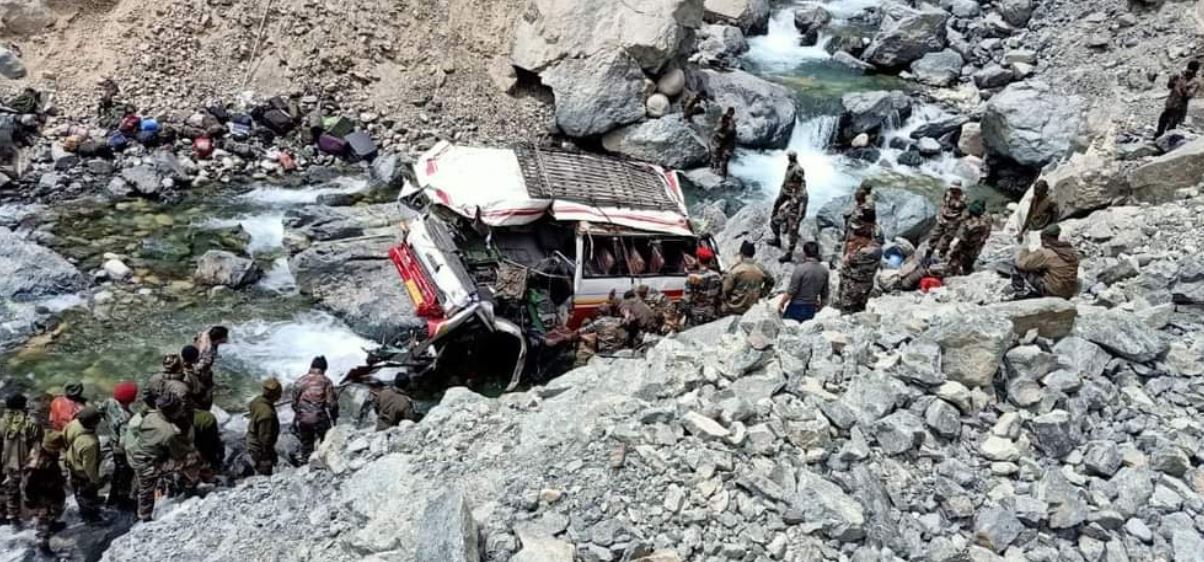 Army soldiers lost their lives so far in a vehicle accident in Turtuk sector Ladakh