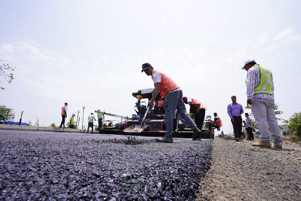 road construction world record