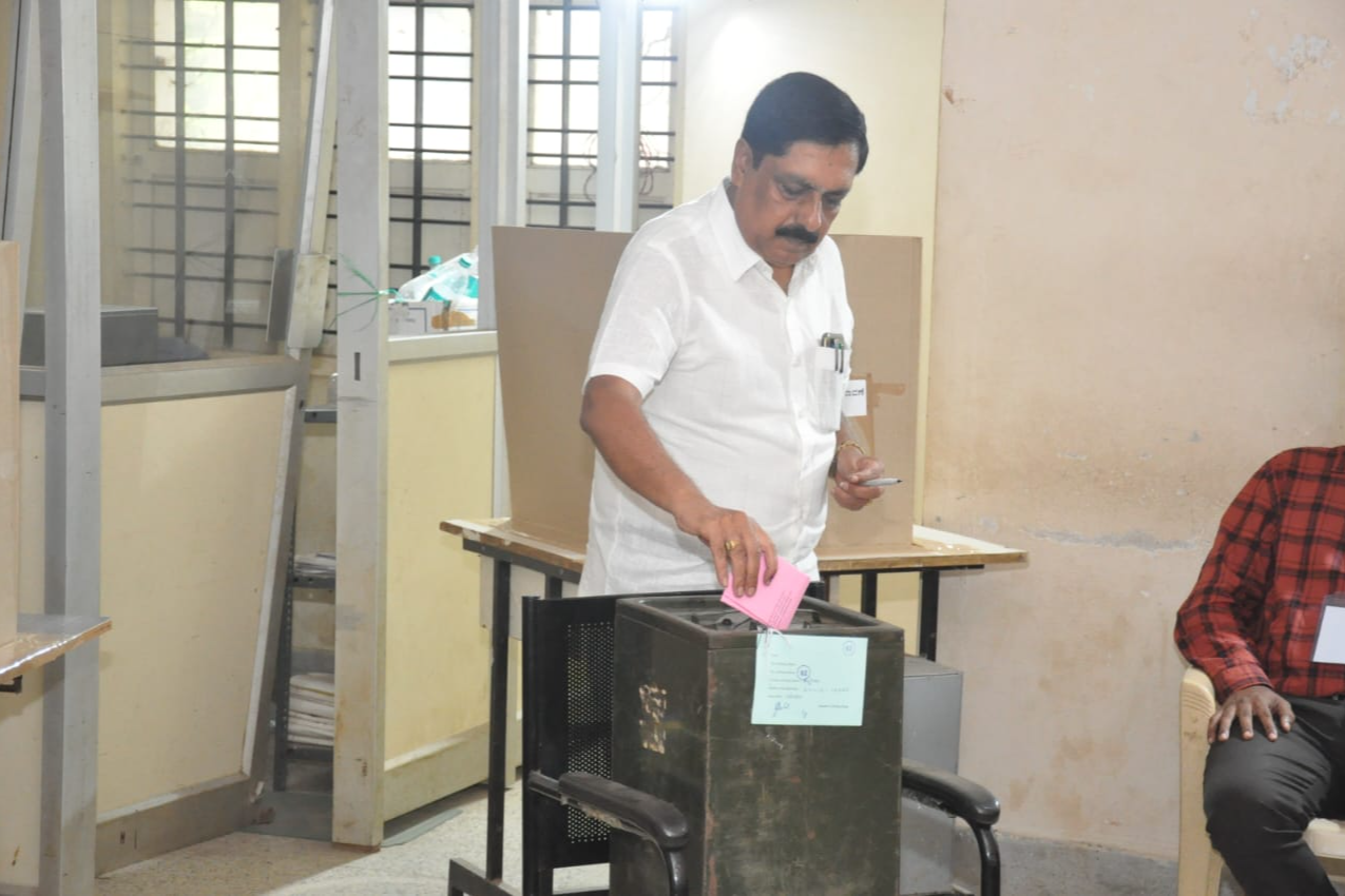 All Chamarajanagar MLAs cast vote