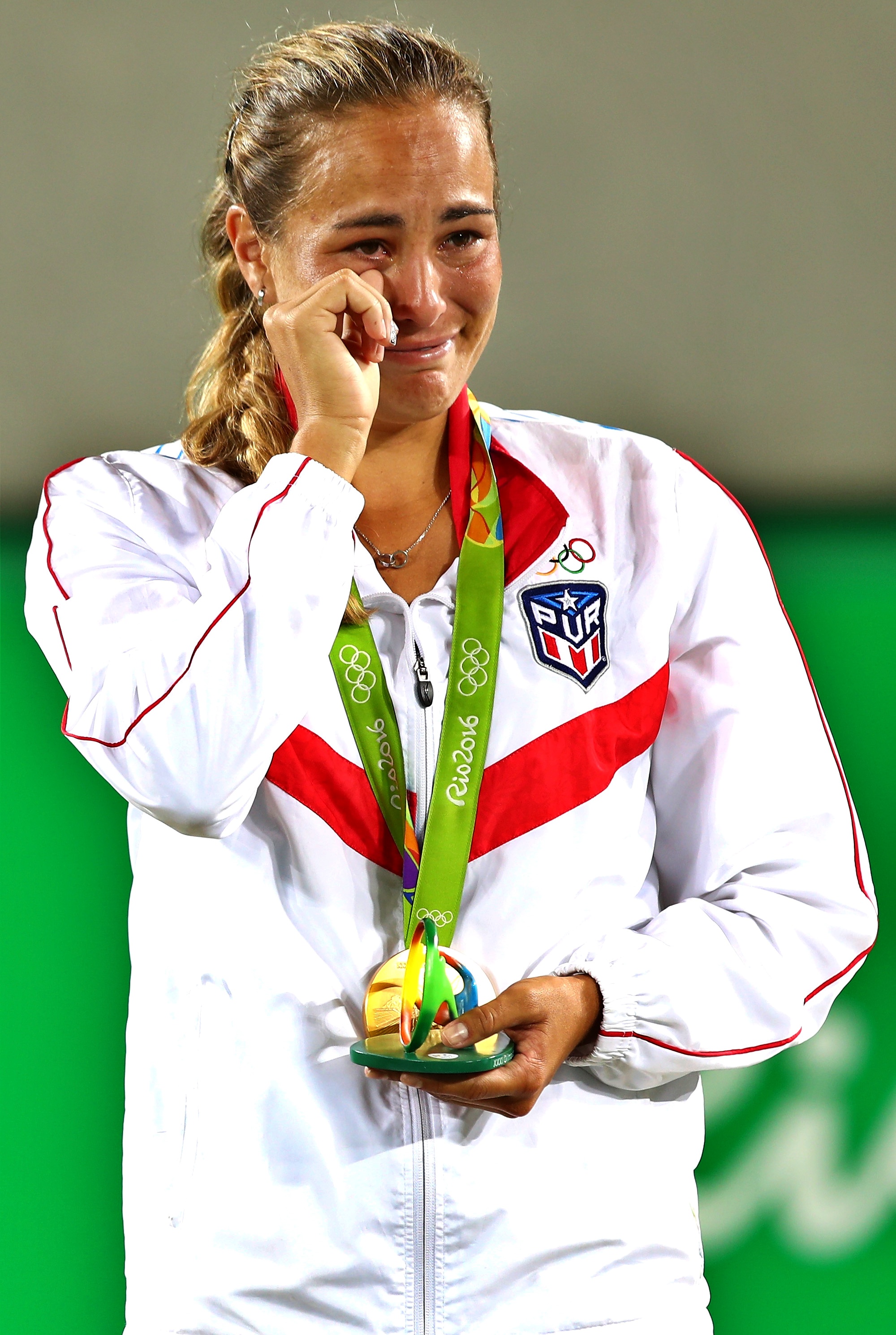 tennis news  Monica Puig  Olympic champion  retires  मोनिका पुइग  स्वर्ण पदक विजेता  टेनिस खिलाड़ी  संन्यास की घोषणा