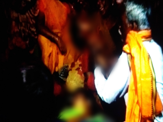 suicide-in-palamu-mother-hanged-herself-with-two-children