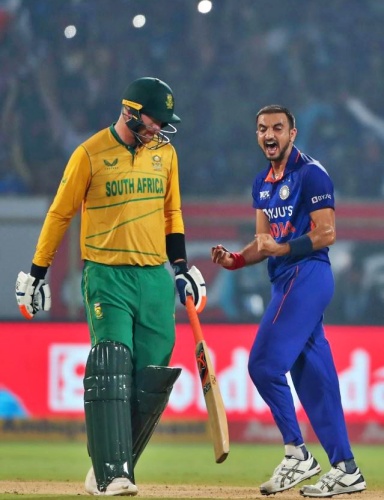 cricket  India vs South Africa 3rd T20  T20 series  captain rishabh pant  Rituraj Gaikwad  Ishan Kishan  Enrique Nortje  sports news in hindi  विशाखापत्तनम  डॉ वाईएस रेड्डी स्टेडियम  दक्षिण अफ्रीका  भारतीय टीम