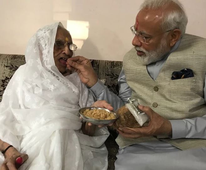 PM Modi writes blog dedicated to his mother on her birthday