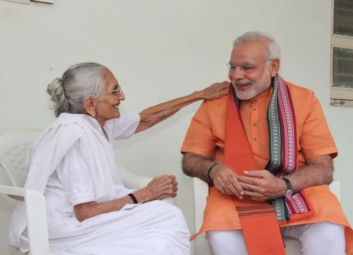 PM Modi writes blog dedicated to his mother on her birthday