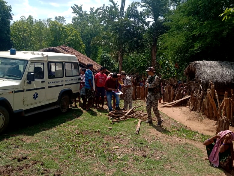 Naxalites shot Soma Mandavi in Kondagaon