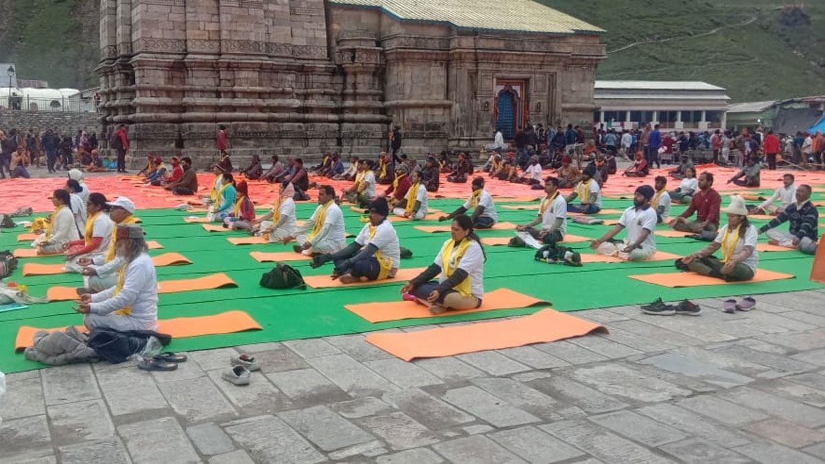 Yoga session in Kedarnath Dham