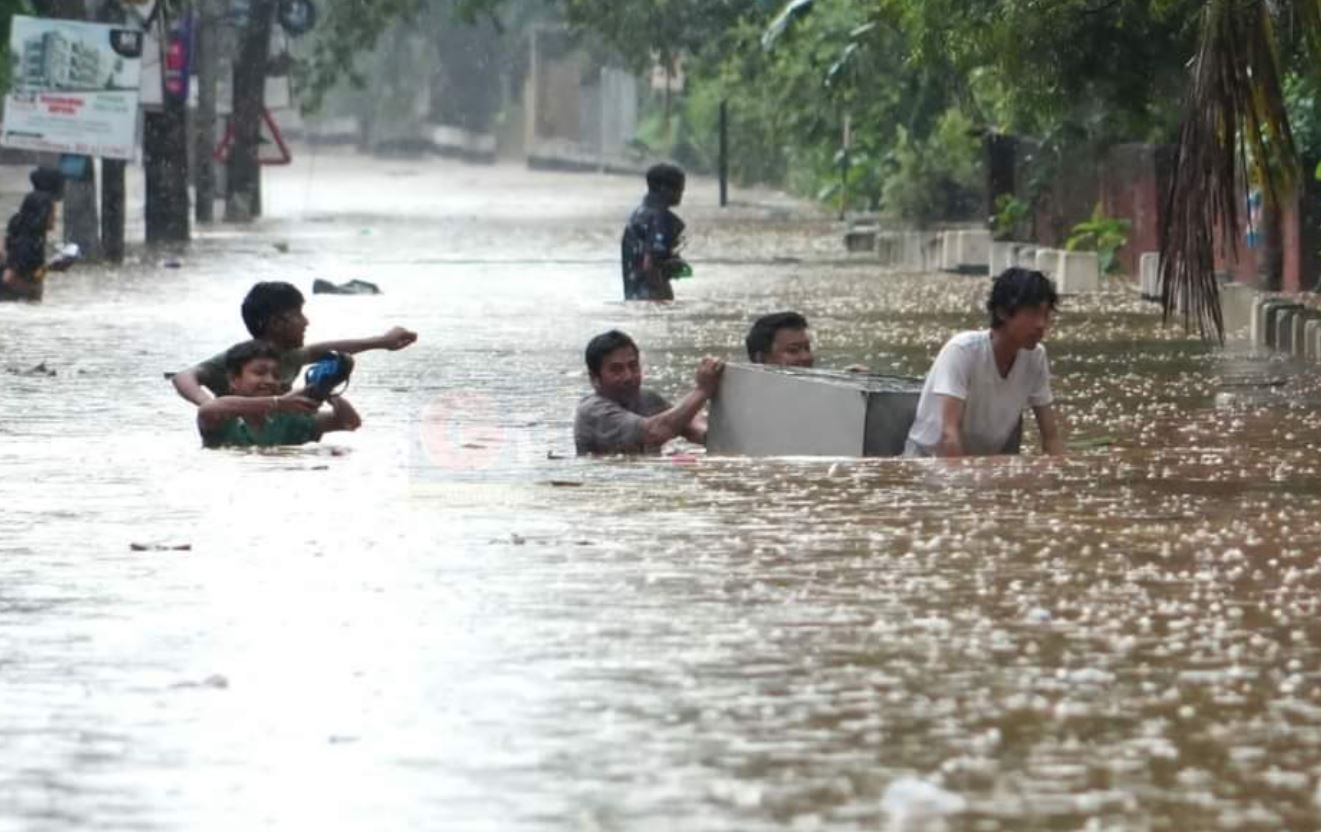 Devastating flood takes at least 80 peoples lives in Assam