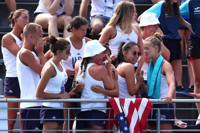 Coach saves Anita Alvarez, Anita Alvarez drowning, US swimmer Anita Alvarez drowns, Coach saves Anita Alvarez from sinking, World swimming