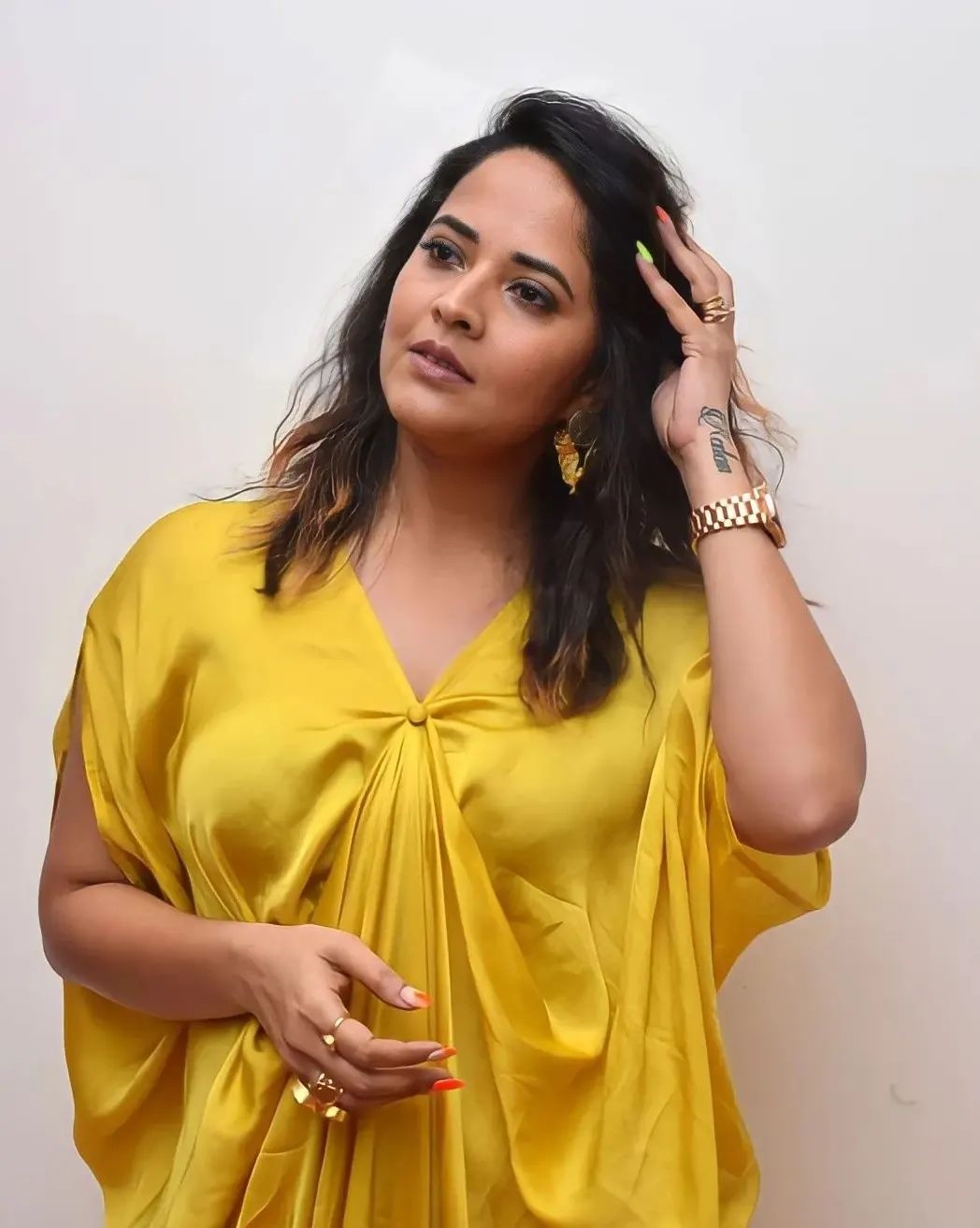 anasuya bharadwaj