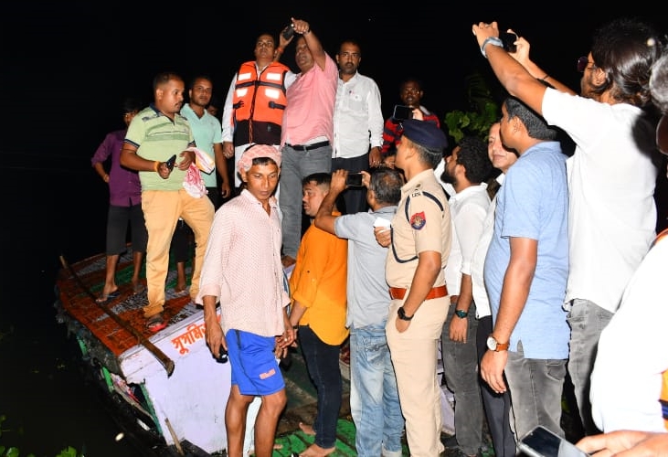 Jayant Malla Baruah visited flood affected area of Karimganj