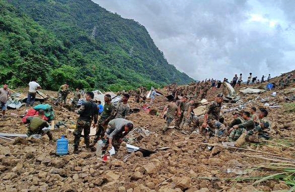 8-people-were-killed-and-over-25-are-missing-after-a-massive-landslide-hit-in-manipur