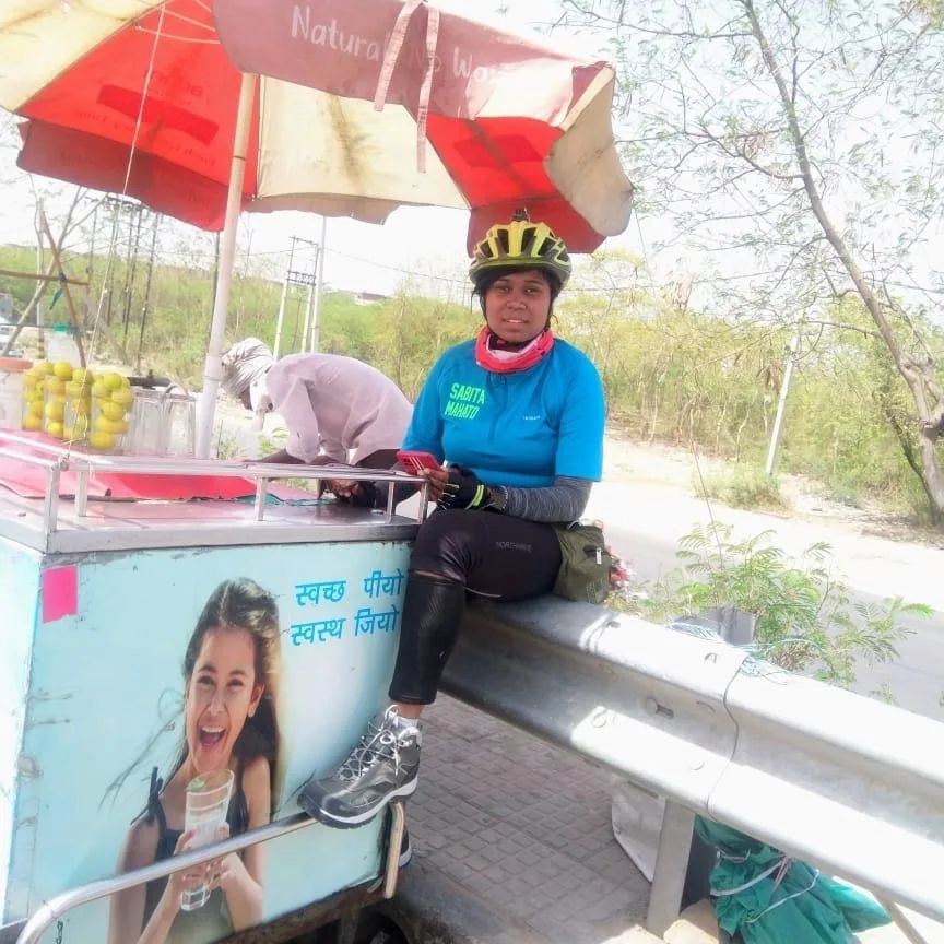 Worlds Highest Road Umlingala  The First Female Cyclist to Reach the Worlds Highest Road Umlingala  sabita mahato Umlingala  ഉംലിംഗ് ലാ വനിത സൈക്ലിസ്റ്റ്  സബിത മഹതോ ലോകത്തിലെ ഏറ്റവും ഉയരം കൂടിയ റോഡ് ഉംലിംഗ് ലാ