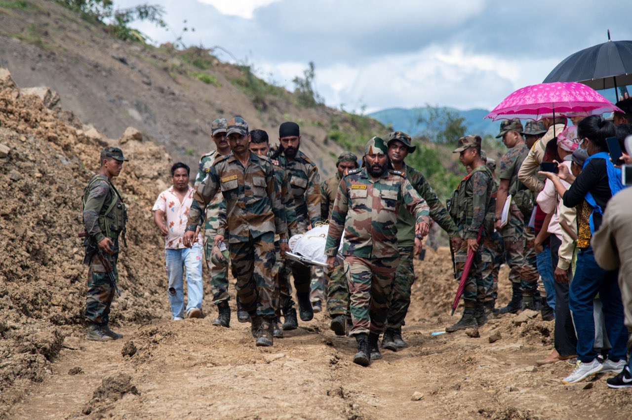 Manipur landslide: ଘଟଣାସ୍ଥଳରେ ମୁଖ୍ୟମନ୍ତ୍ରୀ ବୀରେନ ସିଂ, କହିଲେ ରାଜ୍ୟର ସବୁଠୁ ଦୁଖଃଦ ଘଟଣା