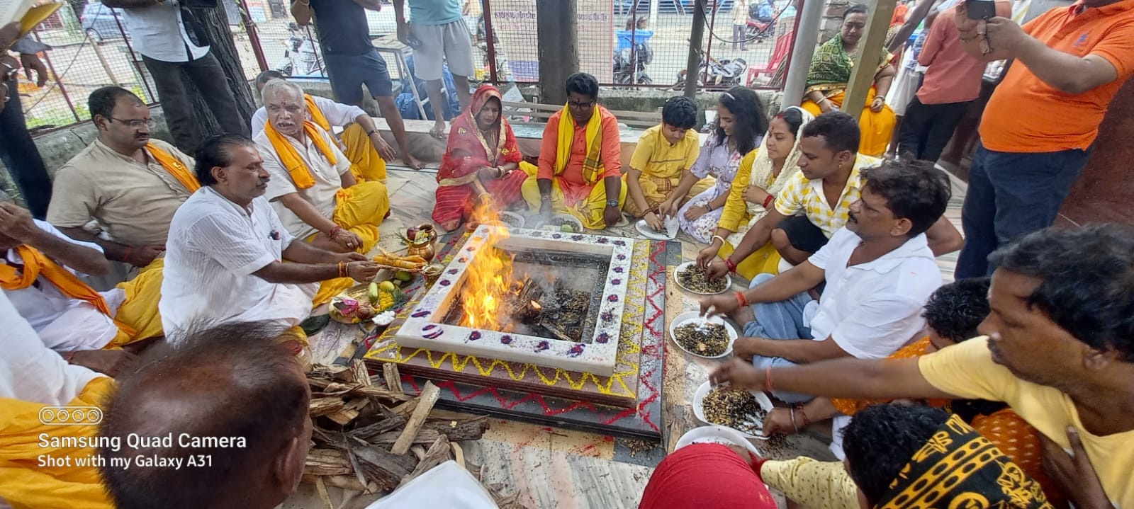 ಶಿವ ದೇಗುಲ ಜೀರ್ಣೋದ್ಧಾರದ ಪೂಜೆಯಲ್ಲಿ ಎಲ್ಲ ಸಮುದಾಯವರು ಭಾಗಿ