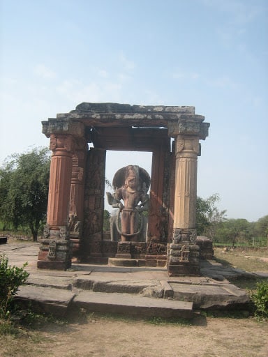 eran sagar madhya pradesh shiv temple