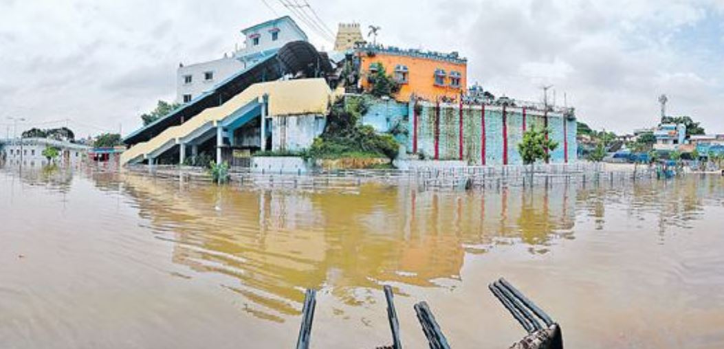 तेलंगाना में बाढ़ की तस्वीर